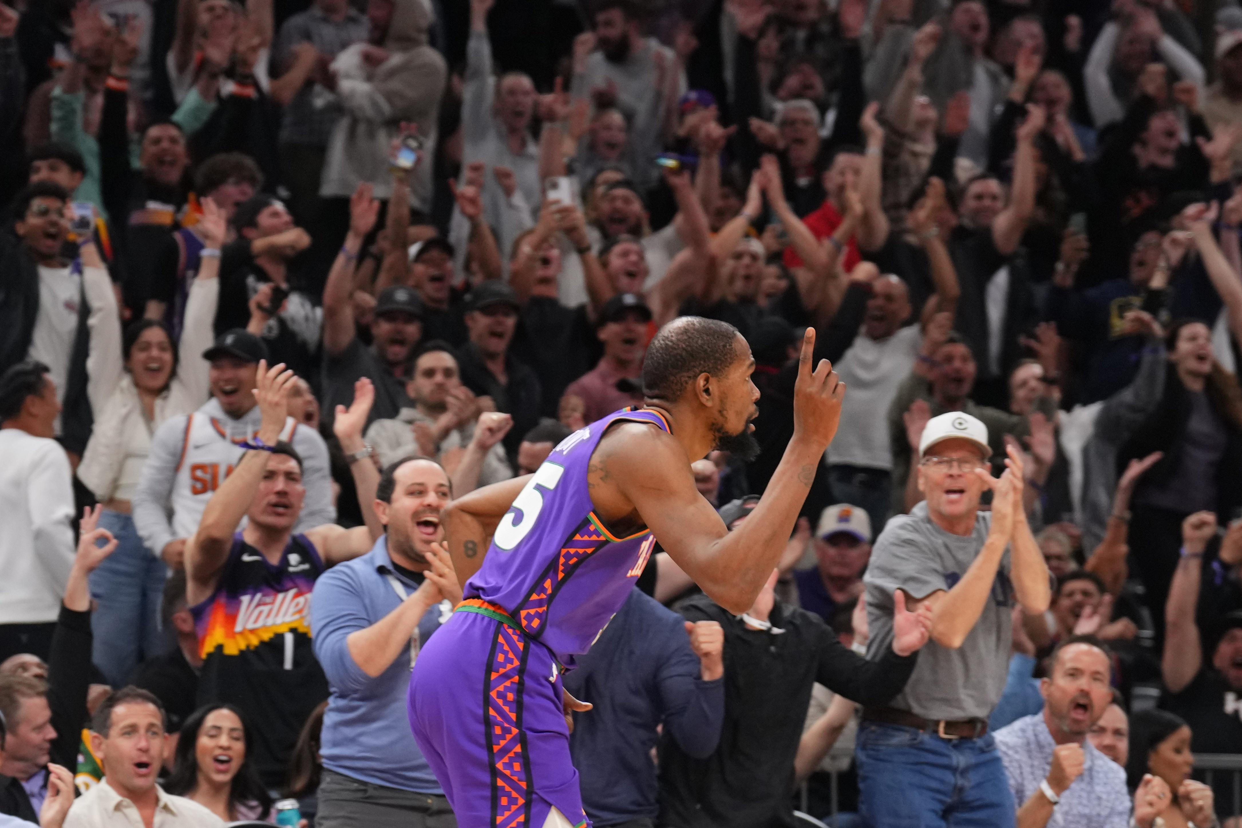 网友：KD是雇佣兵 KD：你有权持有观点 我也有权说你的观点是垃圾