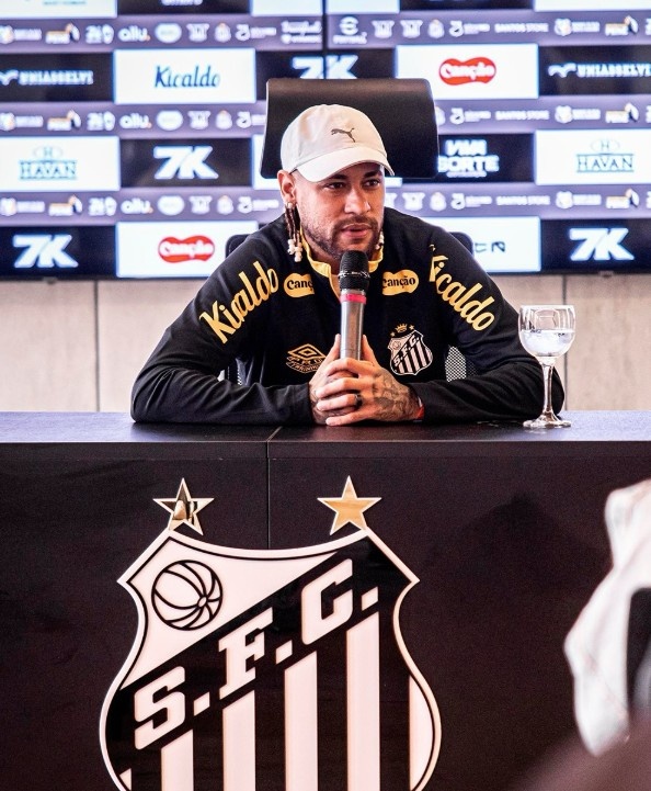 内马尔谈续约：希望人们多关注我的场上表现，被误解和批评很糟糕