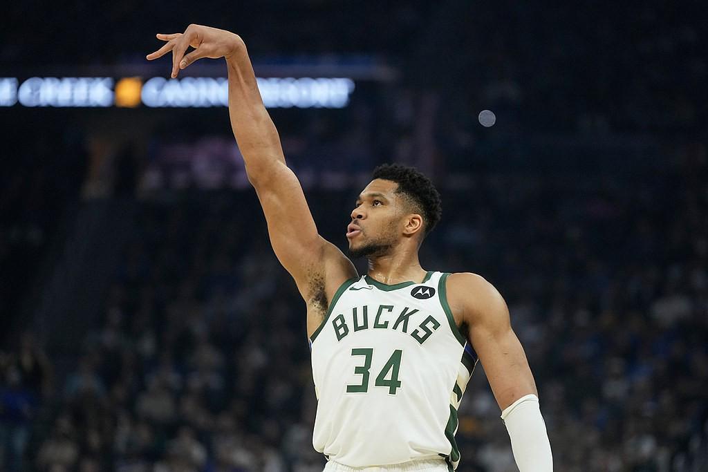 九游体育app-逗逗你们的，记者：曾与雄鹿接触的球队称对方没认真考虑字母交易