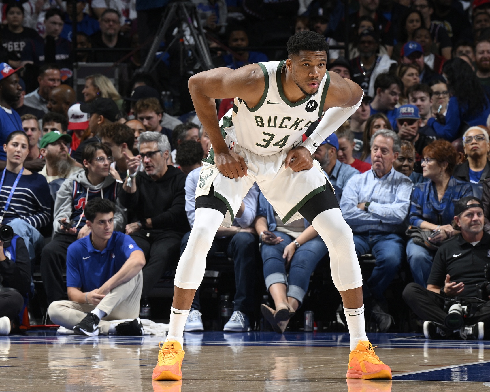 路威：字母明白雄鹿雪藏主力是常规操作 但公开挑明就无和解余地